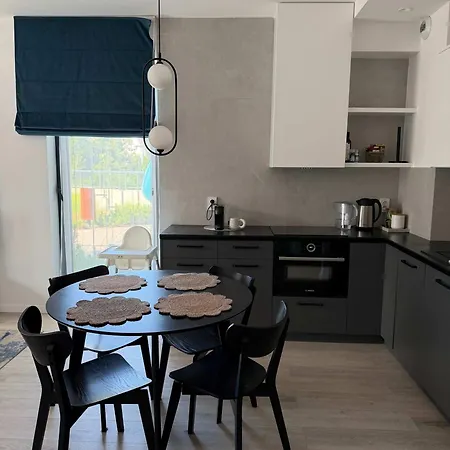 - Z Ogrodkiem, Przy Plazy, Basen I Darmowe Apartmán *