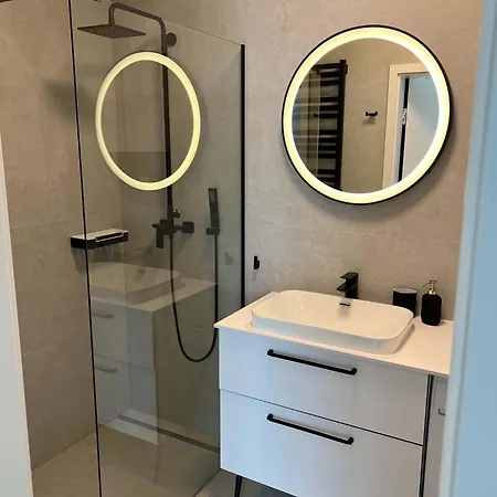 - Z Ogrodkiem, Przy Plazy, Basen I Darmowe Apartmán *