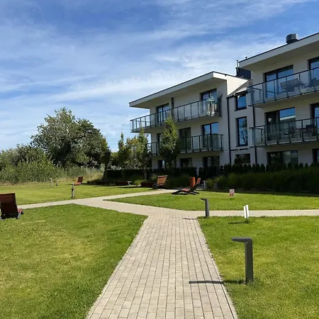 Apartmán - Z Ogrodkiem, Przy Plazy, Basen I Darmowe Niechorze